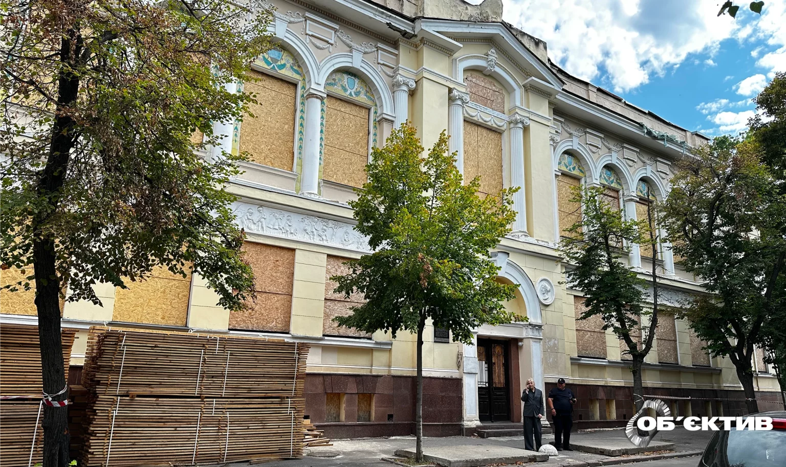 Такого у Харкові ще не було: порятунок унікальної будівлі завершили (відео)