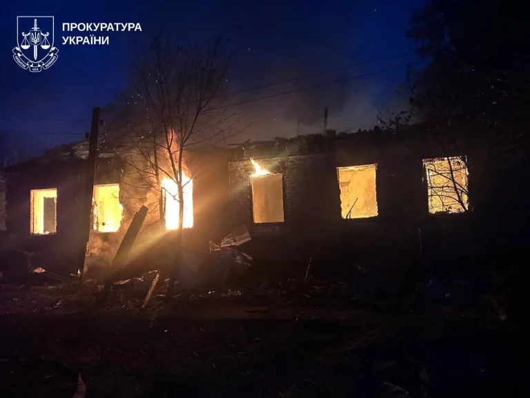 Ночной удар БпЛА по Лозовой: ребенок с ожогами 40% тела в тяжелом состоянии
