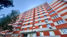 Утеплюють фасад та фарбують: як відновлюють будинок на Леся Сердюка в Харкові