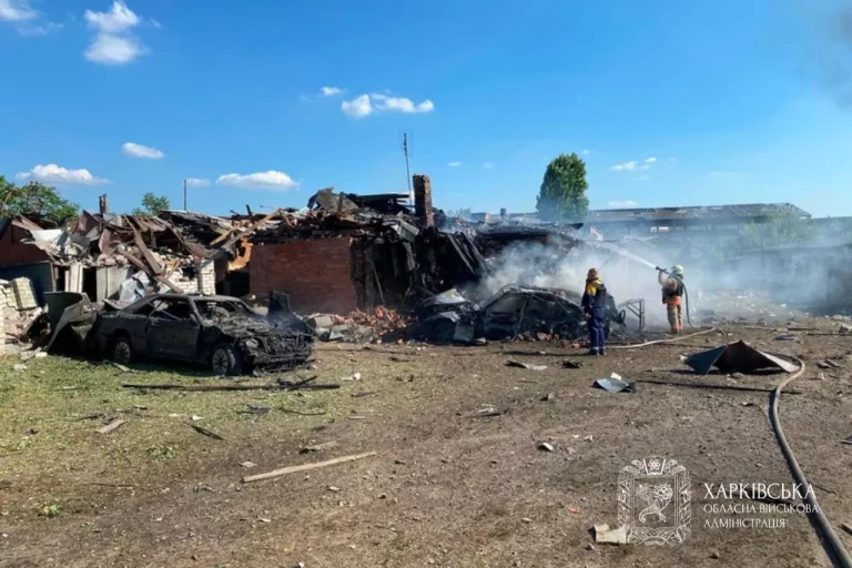 Взрывы: пять ударов по Харькову, двое погибших, раненые (дополняется)