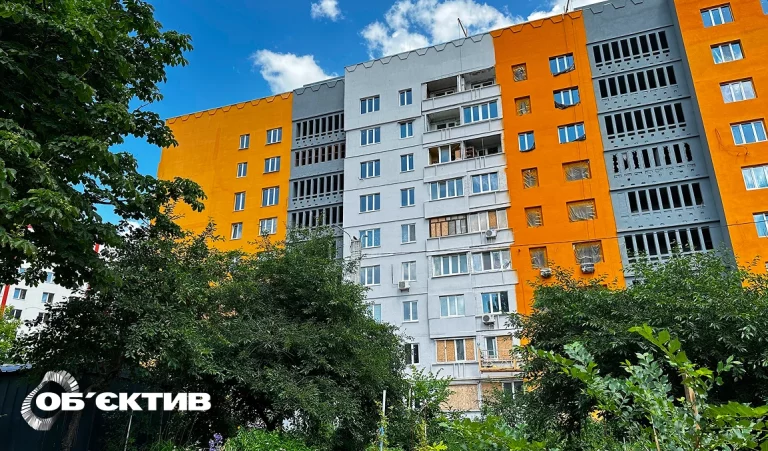«Смотрите, мы живы!»: как восстанавливают дом на Северной Салтовке (видео)