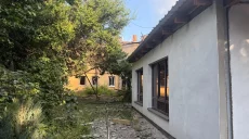 Росіяни вдарили по Балаклії: двоє постраждалих, горіла багатоповерхівка
