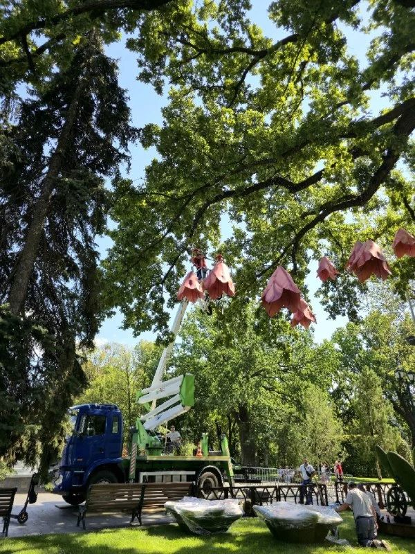 Харьков украшают ко Дню города