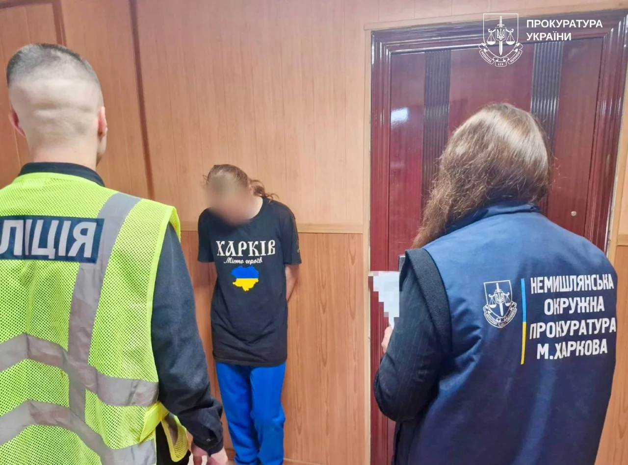 В серии поджогов авто подозревают 17-летнюю харьковчанку (фото)