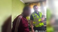 Забрали украшения и часы: дом ограбили на Харьковщине, подозреваемого нашли