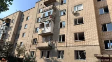Враг атаковал Изюм в День Независимости: погиб мужчина, пострадал ребенок
