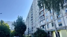 Зараз ремонтують дах: як відновлюють будинок на Салтівському шосе у Харкові