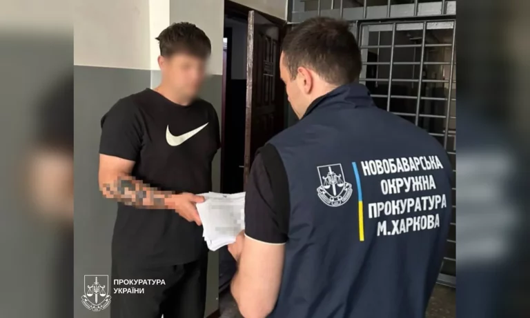 Отсрочка «под ключ» за $10 тысяч: экс-полицейского будут судить в Харькове