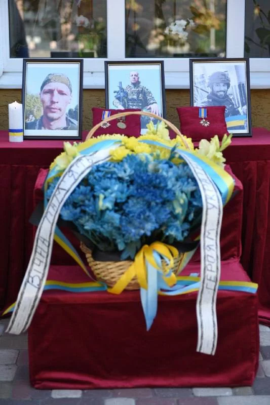 мемориальные доски погибшим защитникам открыли в Харькове 5
