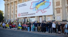 День пам’яті захисників: у Харкові зупинявся транспорт та відбувся автопробіг