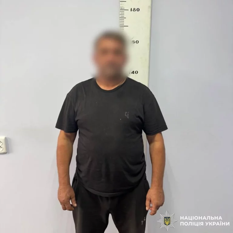 Лупил оппонентов кулаками и ножом – на Харьковщине ссора переросла в драку