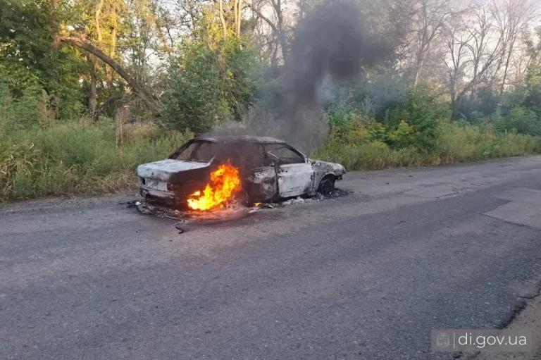 Двое харьковчан пострадали на Дергачевщине: их авто атаковал FPV-дрон
