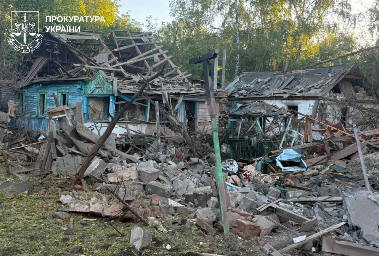 Десять людей постраждали через удари РФ по регіону: що прилітало