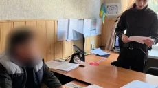 П’яний водій намагався дати хабар копам, але підозру вручили йому