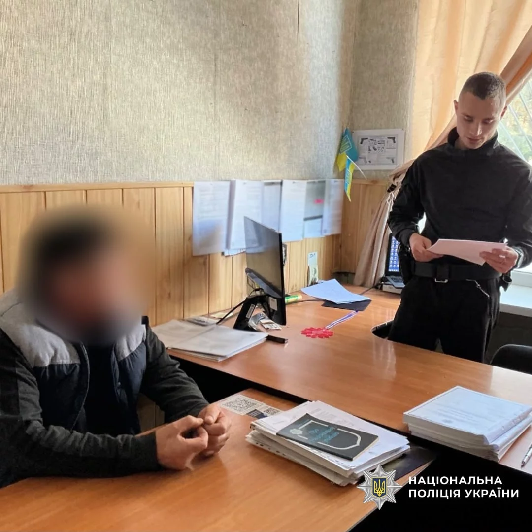 Пьяный водитель пытался дать взятку копам, но подозрение вручили ему