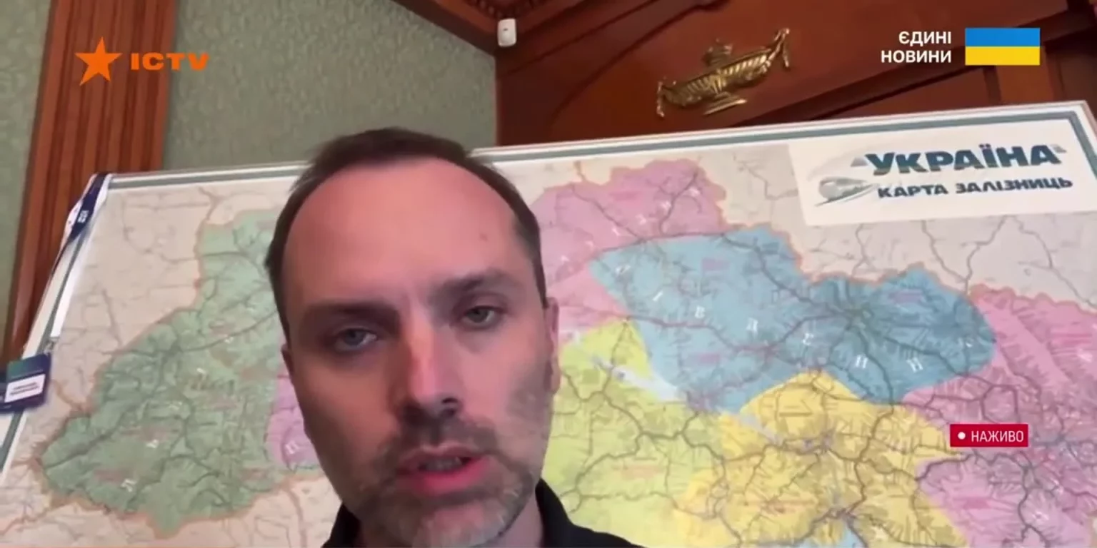 Сафари на поезда — Перцовский сообщил о гибели проводницы и раненых (видео)