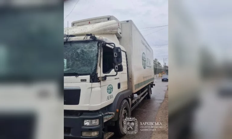 Раздавали «гуманитарку»: дрон попал в авто благотворителей на Харьковщине