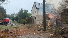 Дев’ять постраждалих: ворог масовано атакував КАБами Ізюм