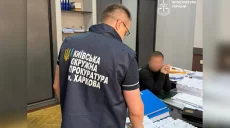 Помогал военному бежать из части: обвиняют таксиста из Харькова