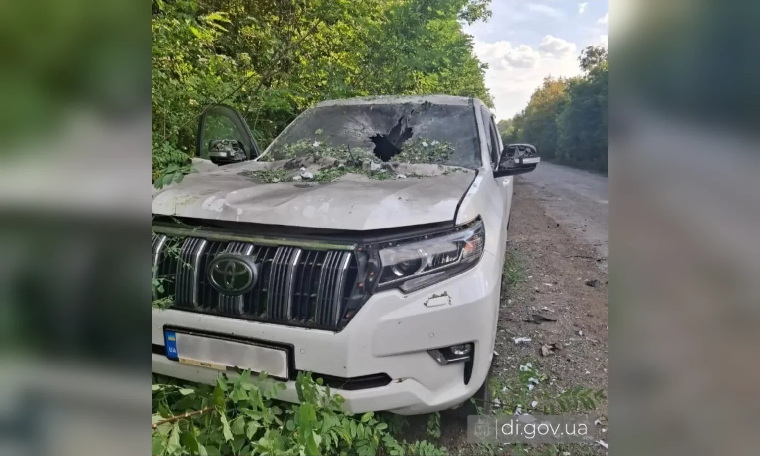 FPV-дрон атаковал гражданский автомобиль в 20 км от Харькова
