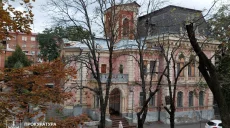 Доля «пряничного будинку» в Харкові: будівлю знову повернули державі