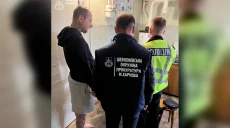 Паспорт Молдовы и инвалидность — в Харькове разоблачили «решалу»