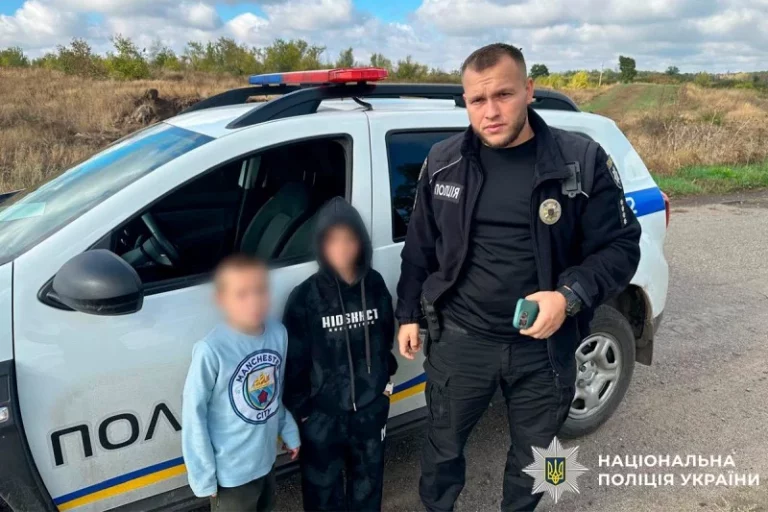 Решили погулять вместо уроков: двух учеников искала на Харьковщине полиция