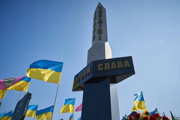 Кенотафи загиблих військових можуть з’явитись на цвинтарі №18 – петиція