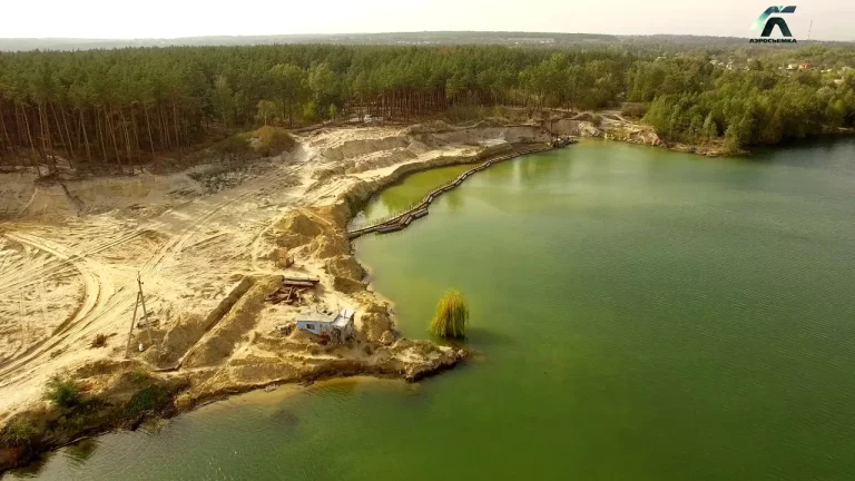 Харьковчан зовут на масштабную уборку леса и пляжа на Основе
