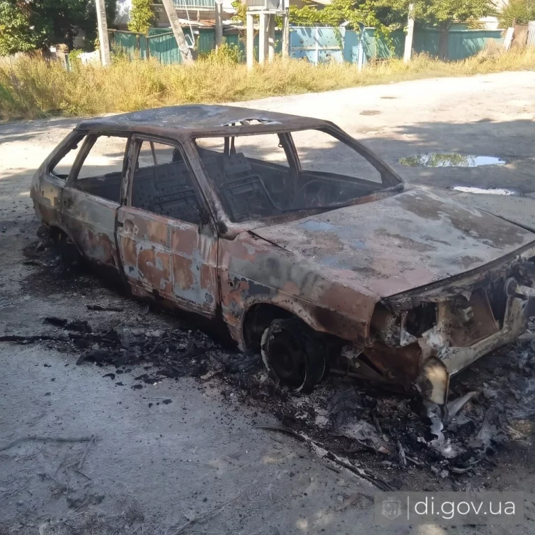 FPV-дрон атаковал машину в Слатино: поселок под ударами с самого утра (фото)