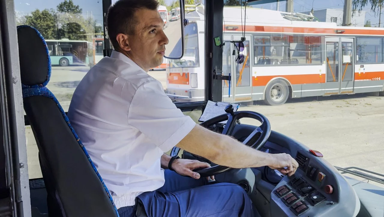 В Харькове прошло соревнование водителей троллейбусов 2