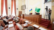 «Это уважение к громаде»: депутатов горсовета просят вернуть оффлайн заседания