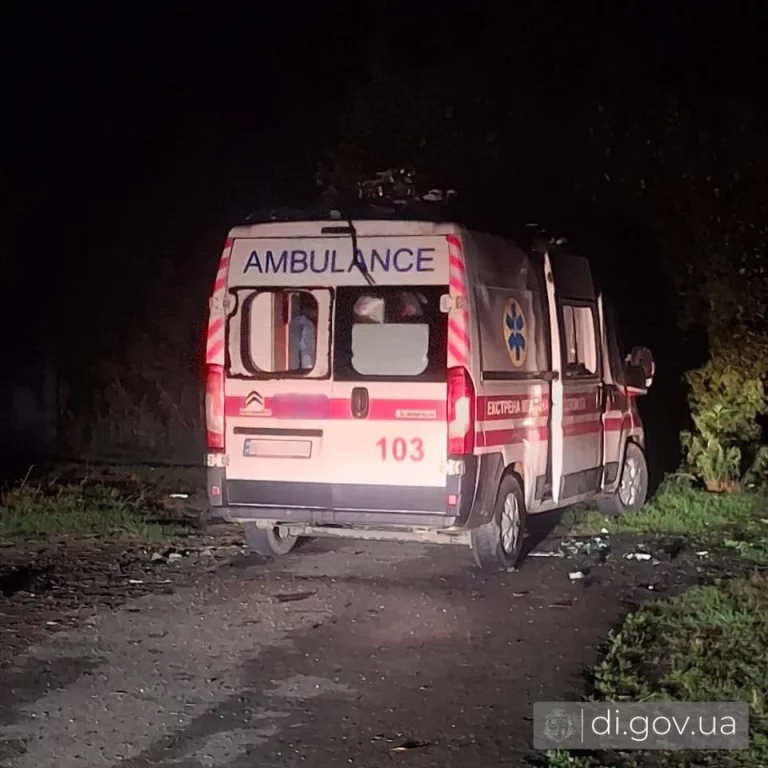 Швидку з медиками атакували росіяни на Харківщині: подробиці (фото, відео)