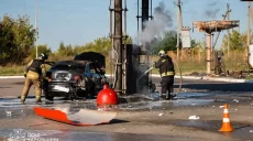 Двое раненых: последствия удара по АЗС в Харькове показала ГСЧС (фото)