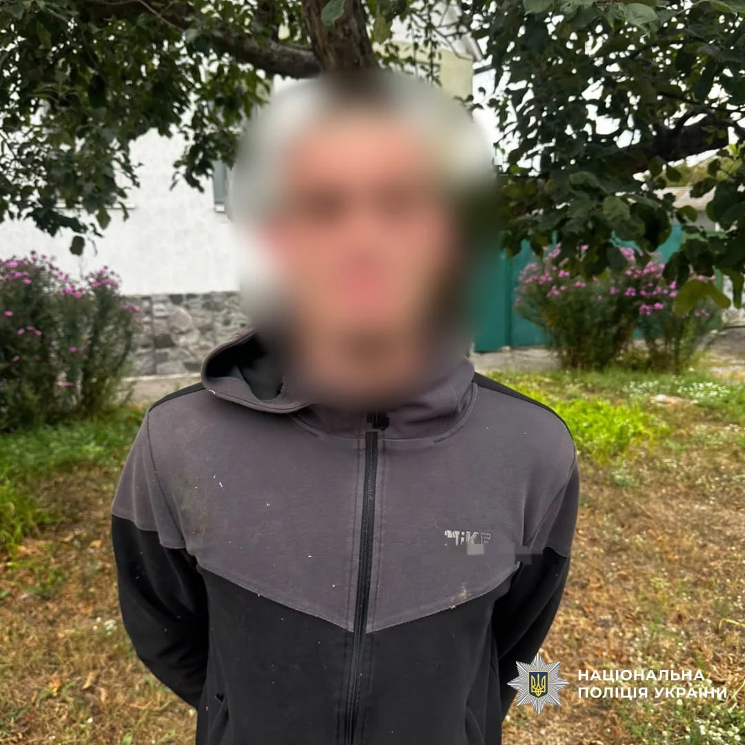 Ударил и отобрал телефон: в Харькове задержали грабителя, напавшего на женщину