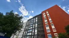 Близько 60% робіт з утеплення, фарбування готові: відновлення дому на Салтівці