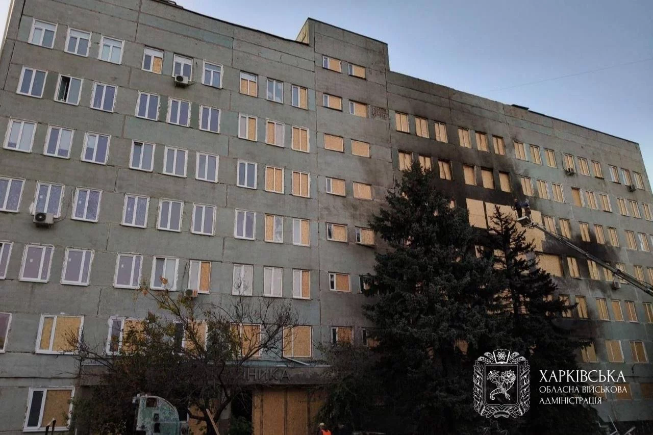 Синегубов показал последствия удара по поликлинике в Слободском районе