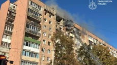 Стало известно, чем утром россияне били по домам в Харькове