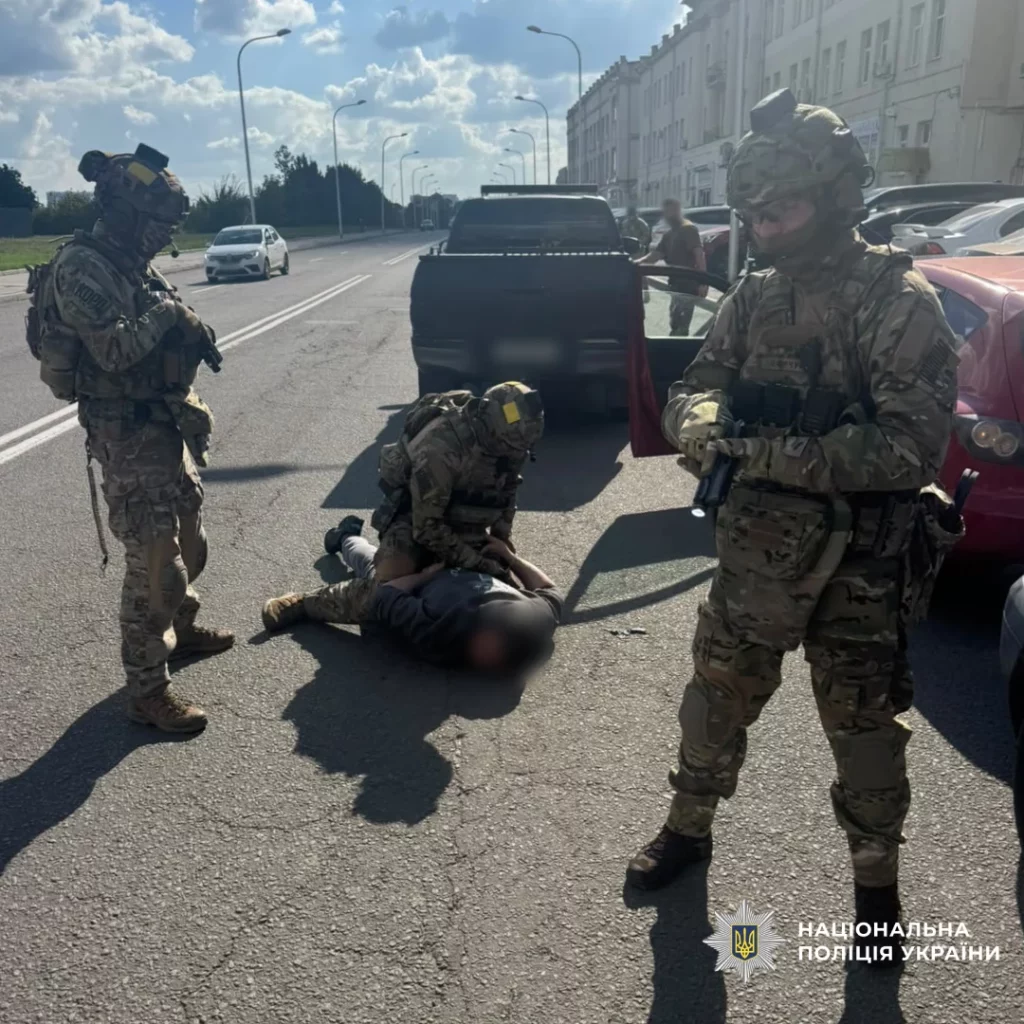 двух военных задержали в Харькове
