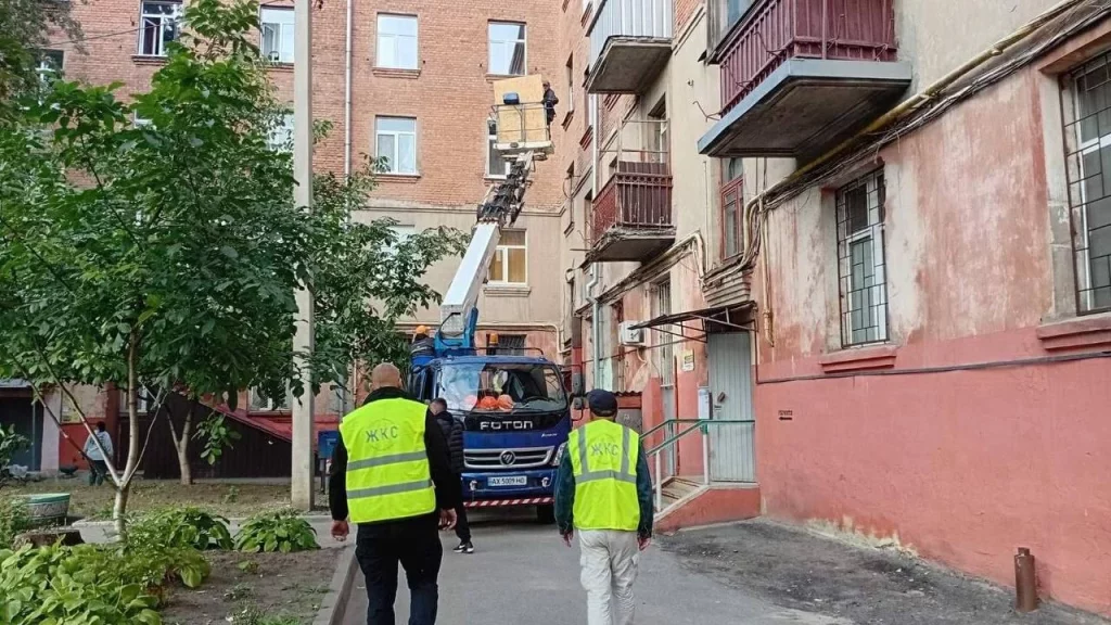 ликвидация последствий атак 5 октября в Харькове