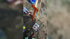 Повредили крест на могиле защитника – в Берестине разыскивают вандалов