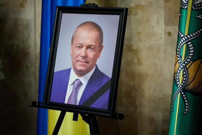 Засновника мережі “Клас” Лобановського поховали на Алеї почесних громадян