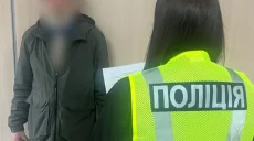 Пожилой мужчина вырастил плантацию конопли у себя на огороде на Харьковщине