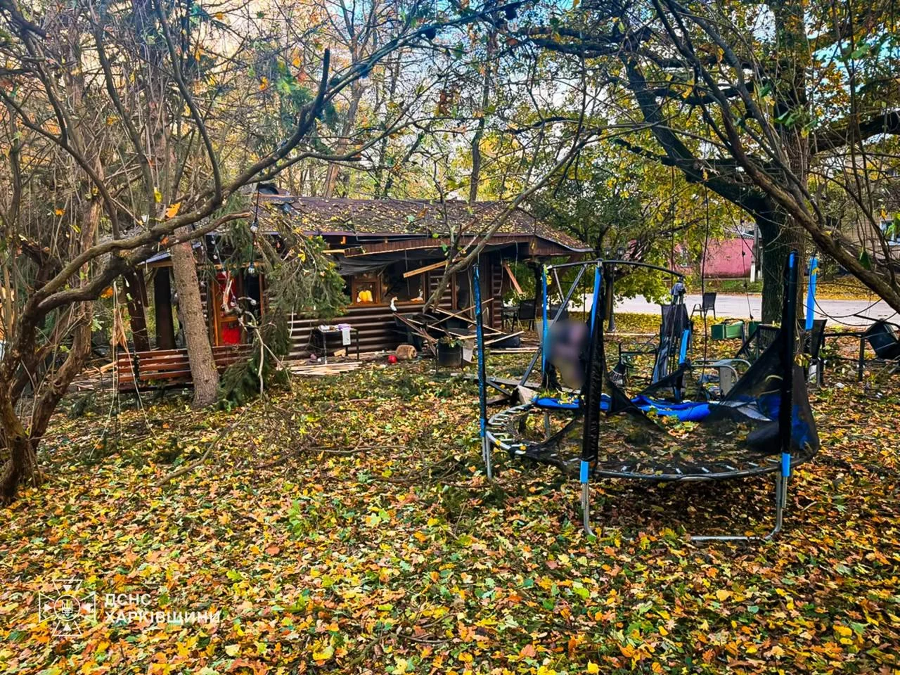 Удар по парку з дітьми: троє загиблих, у тому числі немовля, у Новій Водолазі