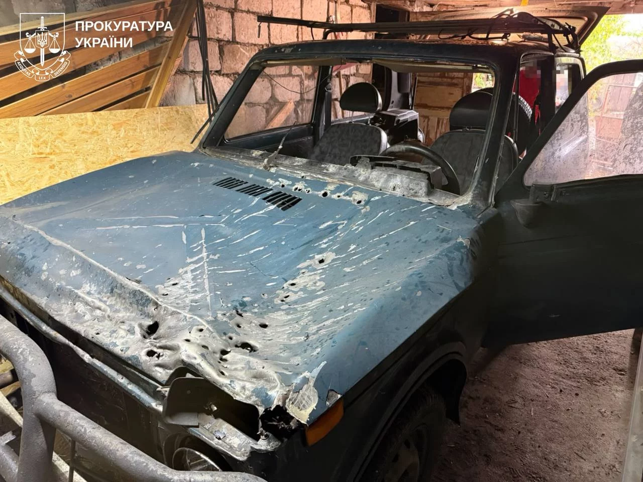 Дроны атаковали легковушку и микроавтобус на Харьковщине: четверо пострадавших
