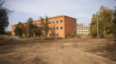 Жилье для ВПЛ и подземные школы: Синегубов посетил Змиевскую громаду