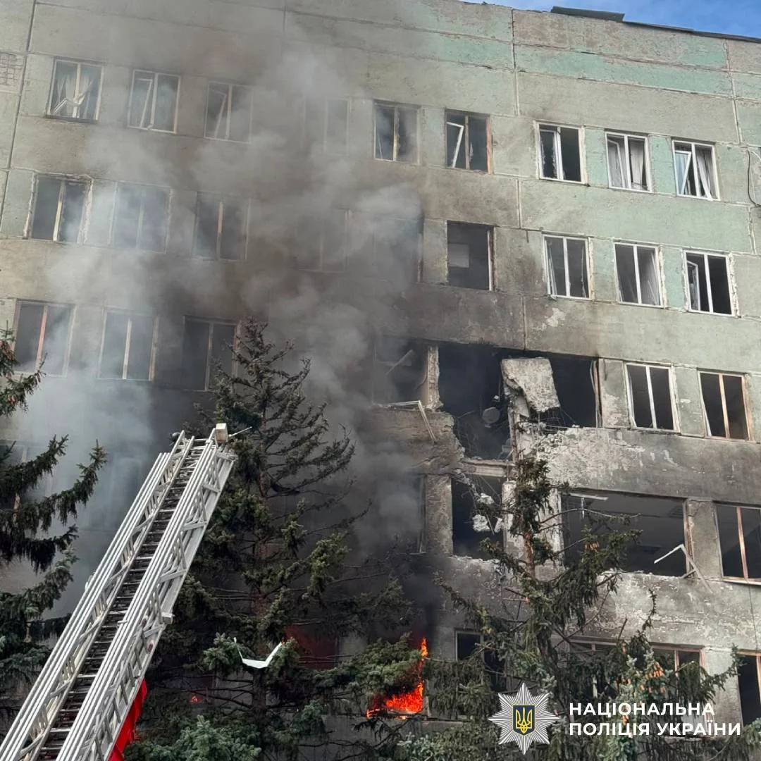 Удар по поліклініці в Харкові: постраждали чотири жінки